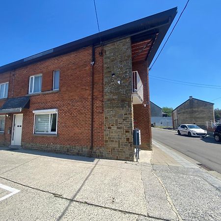 1-E Superbe Appartement Lumineux Charleroi Ngoại thất bức ảnh