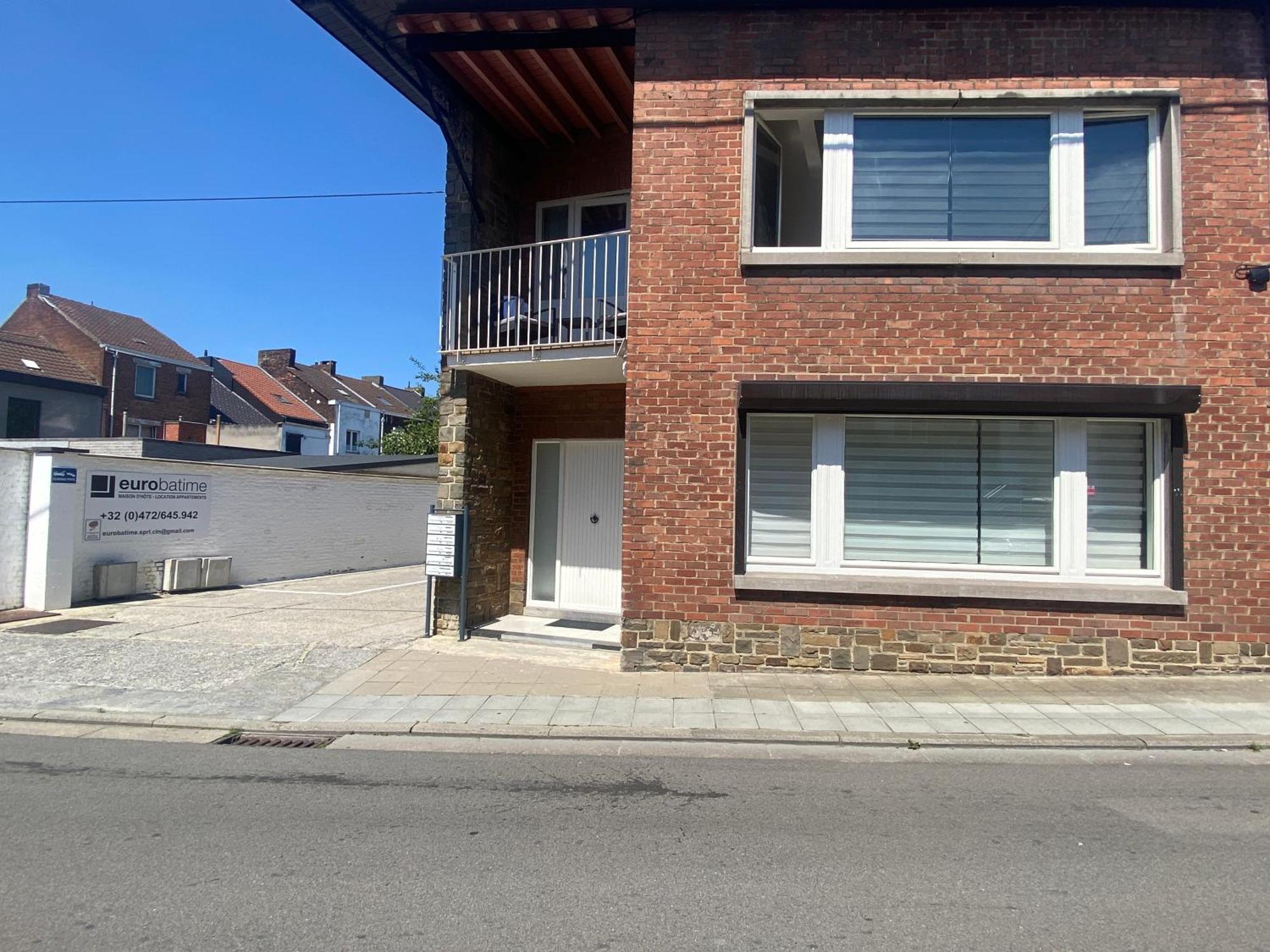 1-E Superbe Appartement Lumineux Charleroi Ngoại thất bức ảnh